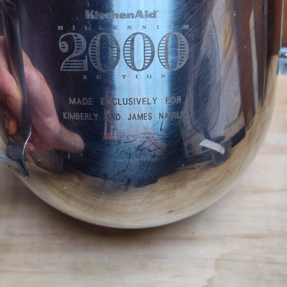 Used KitchenAid 5 2000 Edition 5 Qt Bowl-Lift Stand Mixer Stainless Steel Bowl - Picture 3 of 11